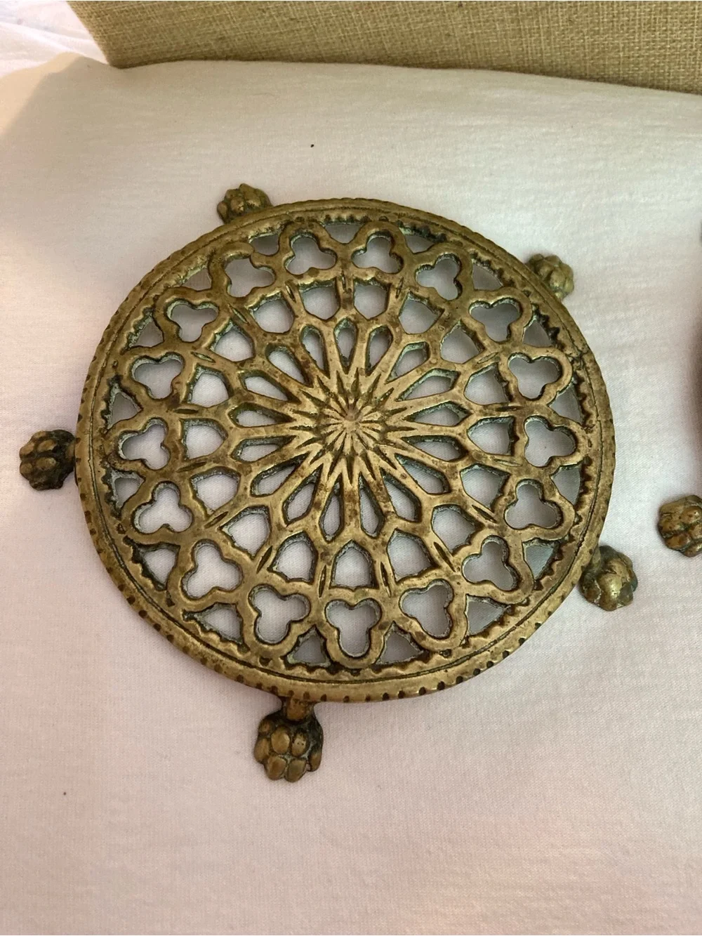 Glo-Mar Art Works Inc., N.Y. Set of 2 Antique Trivet Solid Brass Lion Paw Feet